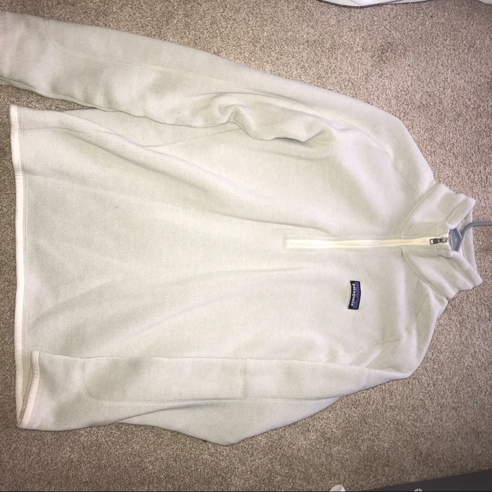 White pullover patagonia